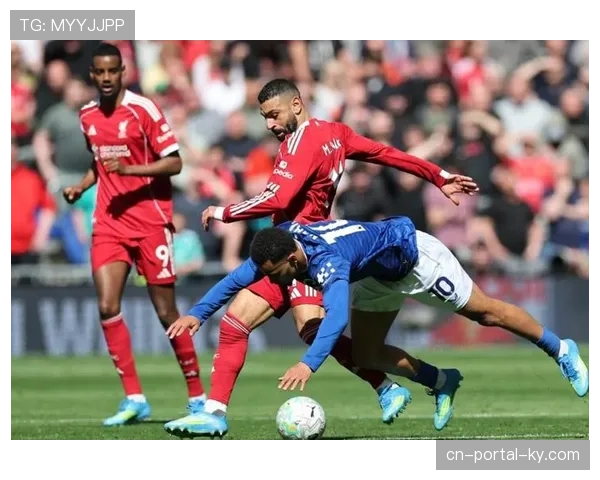 利物浦对阵埃弗顿：范戴克头球绝杀的角球战术设计